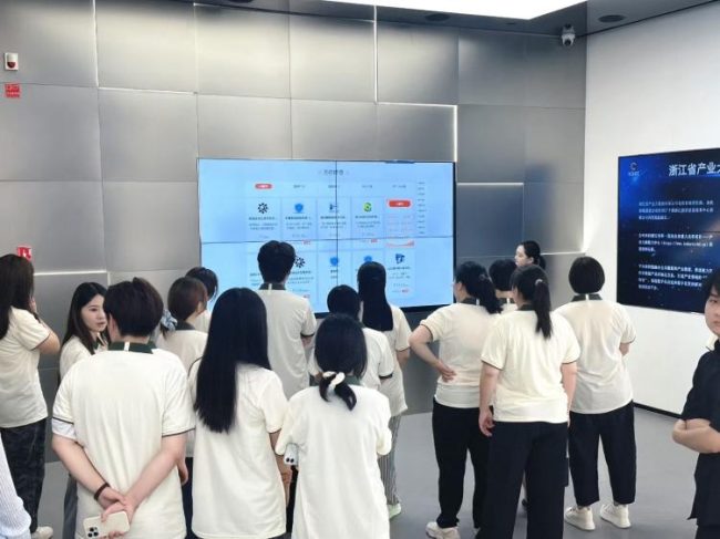 1755227874-42456e841d57518