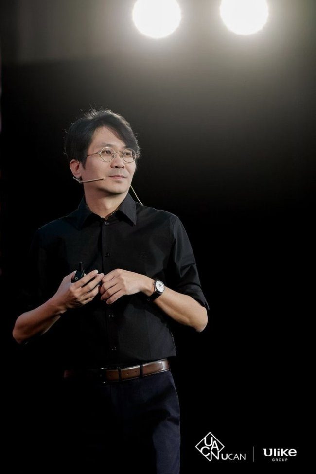 1770639645-71a5c6a22562958